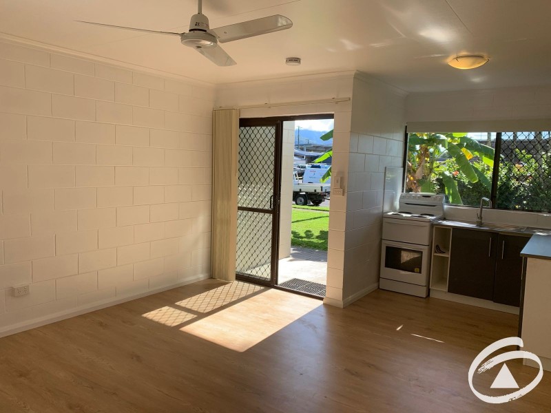 21/5-9 Fisk Street, Westcourt QLD 4870