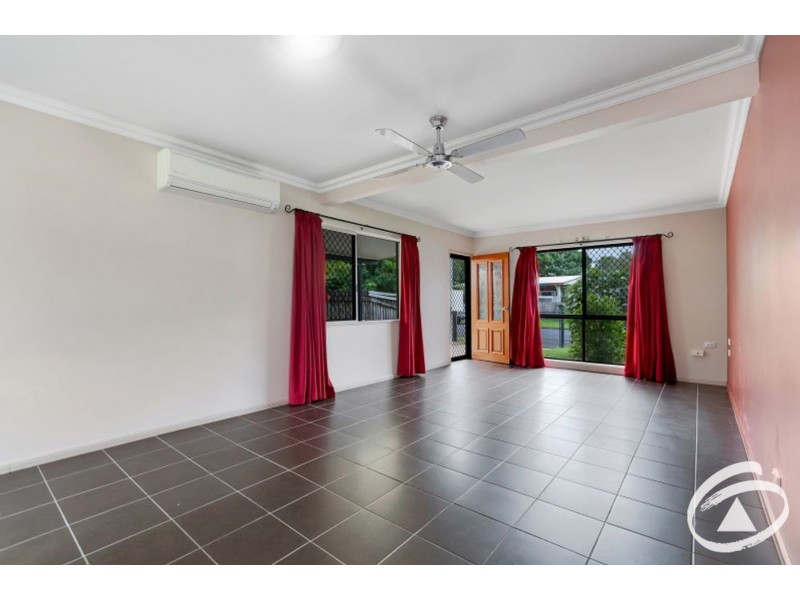 1/61 Hayward Street, Mooroobool QLD 4870