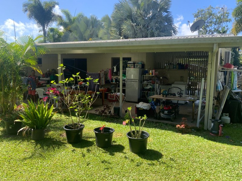 35 Mestrez Street, Mooroobool QLD 4870