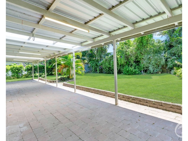 35 Mestrez Street, Mooroobool QLD 4870