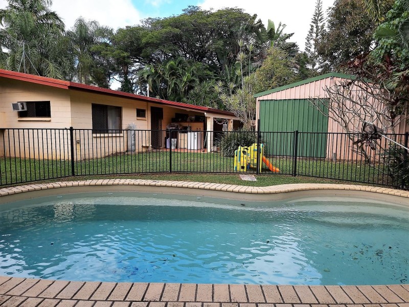 33 Kavieng Street, Trinity Beach QLD 4879