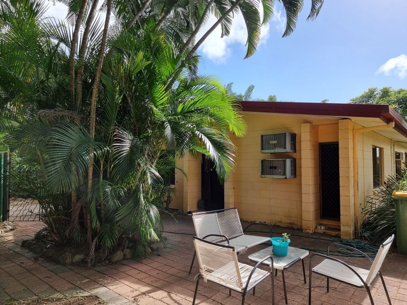 33 Kavieng Street, Trinity Beach QLD 4879