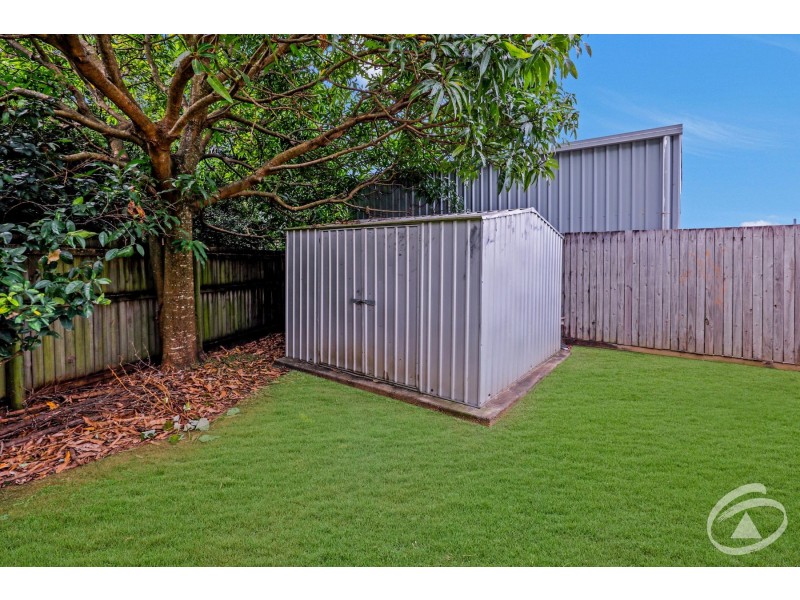 10 Tyrconnell Crescent, Redlynch QLD 4870