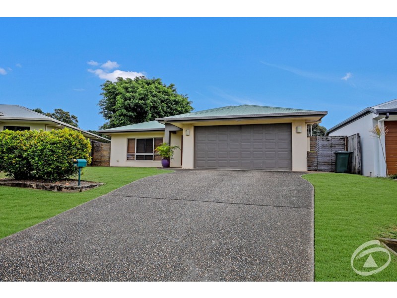 10 Tyrconnell Crescent, Redlynch QLD 4870