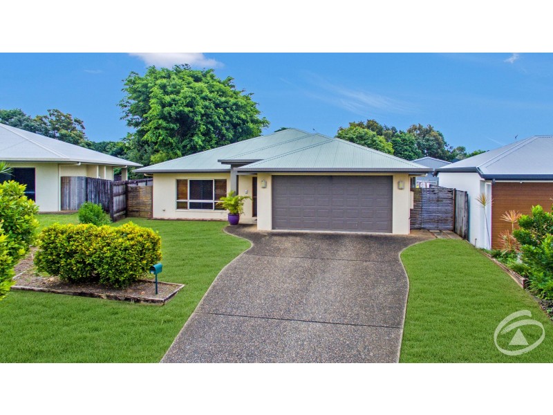 10 Tyrconnell Crescent, Redlynch QLD 4870
