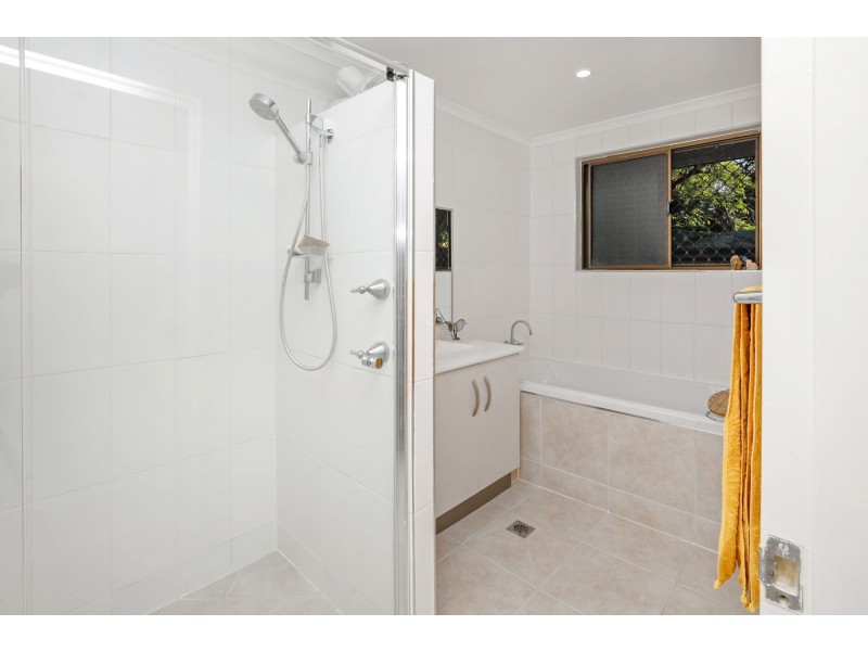 16 Poolwood Road, Kewarra Beach QLD 4879