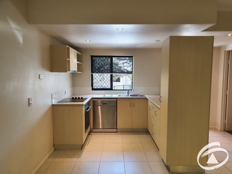 303/11-15 Charlekata Close, Freshwater QLD 4870
