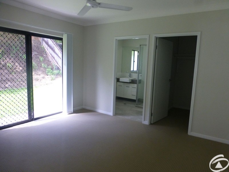 18 Greendale Close, Brinsmead QLD 4870