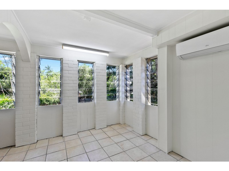 116 Petersen Street, Freshwater QLD 4870