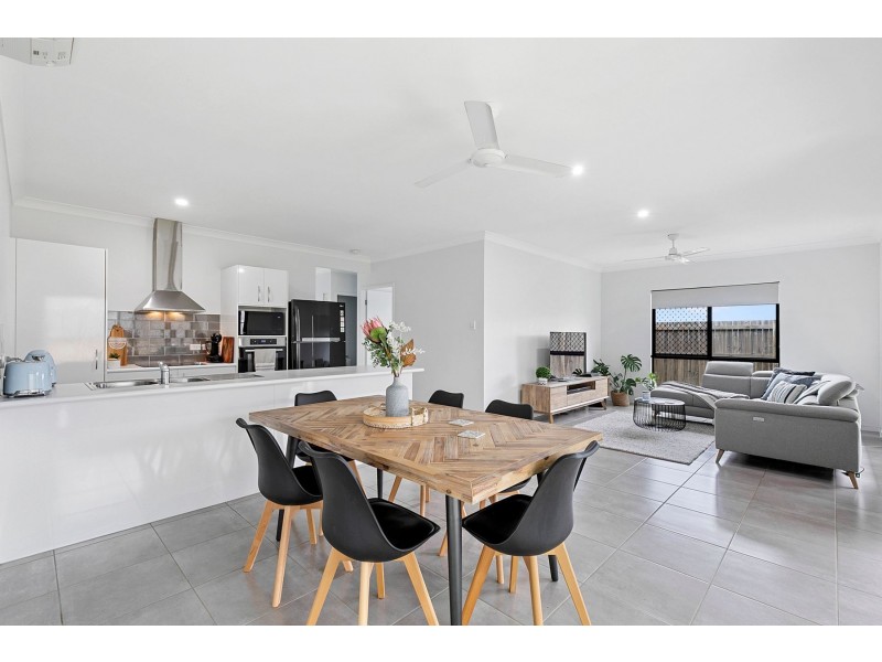 1 & 2/33 Anson Street, Bentley Park QLD 4869