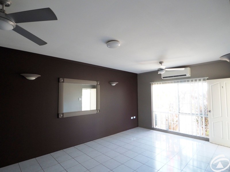 1/4 Ingham Court, Mooroobool QLD 4870