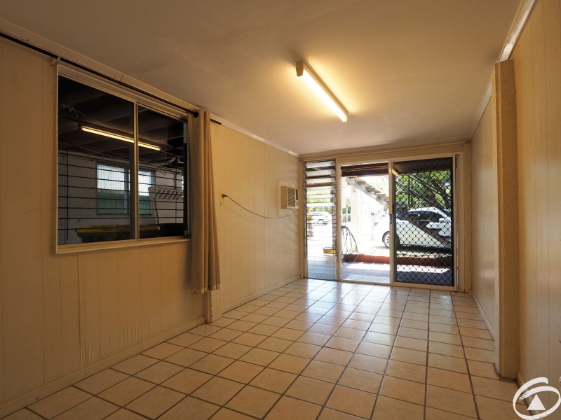 293 McLeod Street, Cairns North QLD 4870