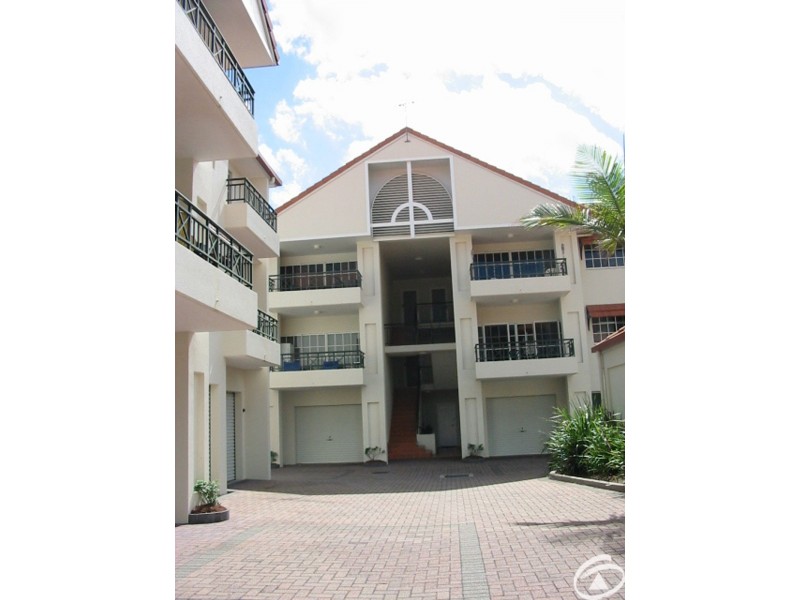 10/78-90 Digger Street, Cairns North QLD 4870