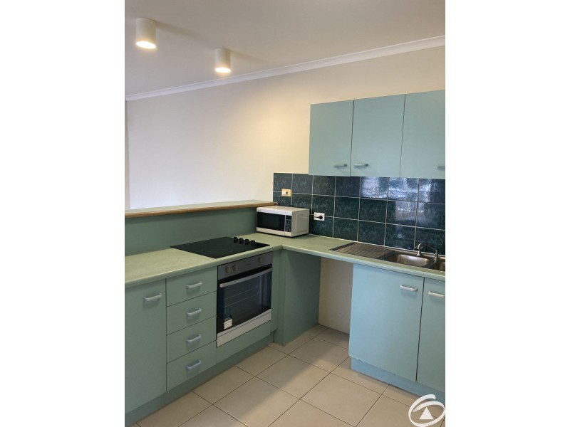 10/78-90 Digger Street, Cairns North QLD 4870