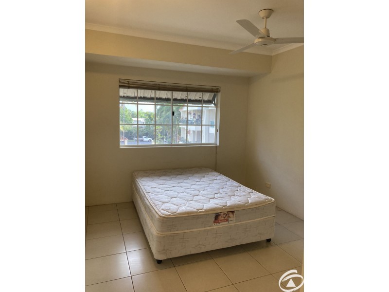 10/78-90 Digger Street, Cairns North QLD 4870