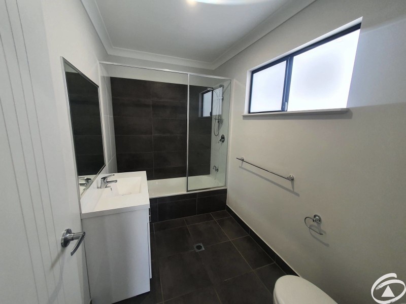 18 Edge Court, Manoora QLD 4870