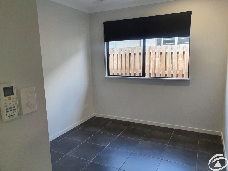 18 Edge Court, Manoora QLD 4870