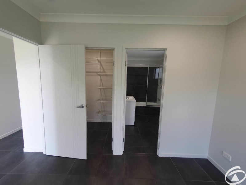 18 Edge Court, Manoora QLD 4870