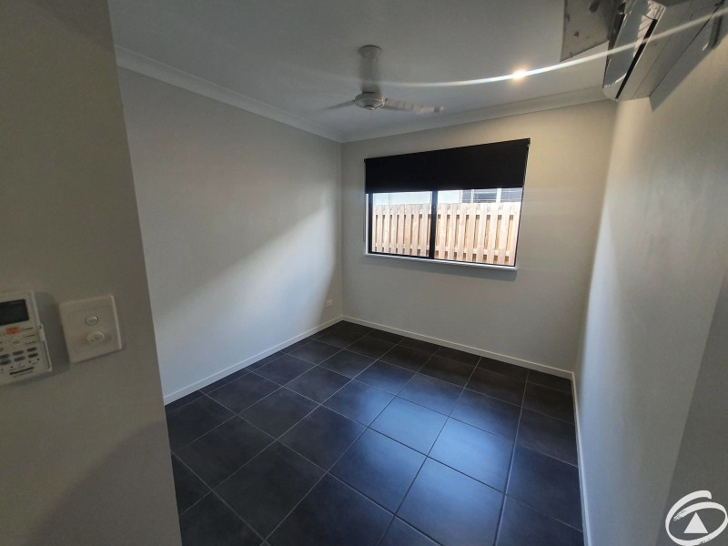 18 Edge Court, Manoora QLD 4870