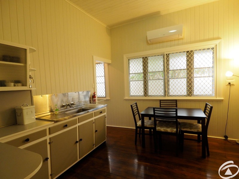 2/42 Lily Street, Cairns North QLD 4870