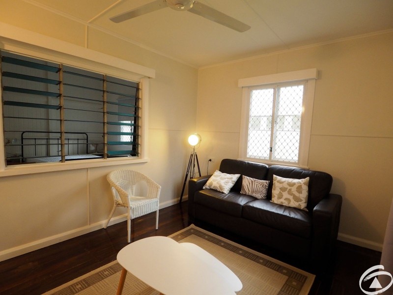 2/42 Lily Street, Cairns North QLD 4870