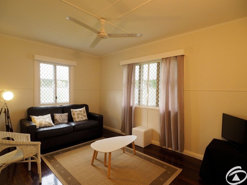 2/42 Lily Street, Cairns North QLD 4870