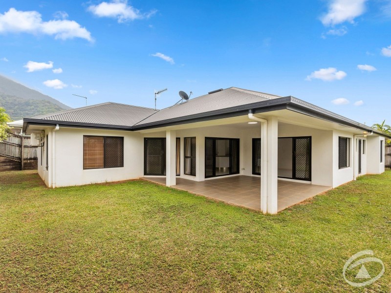 122 Springbrook Avenue, Redlynch QLD 4870