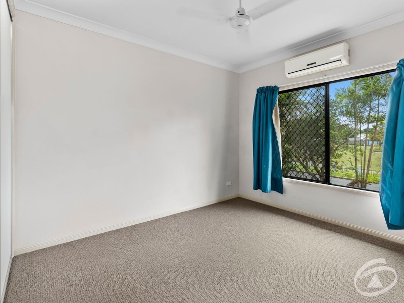 122 Springbrook Avenue, Redlynch QLD 4870