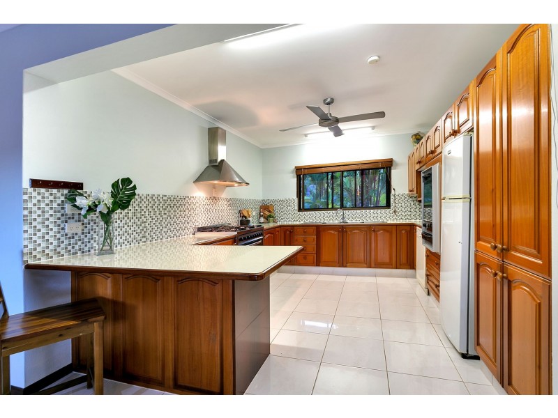 15 Slate Close, Brinsmead QLD 4870