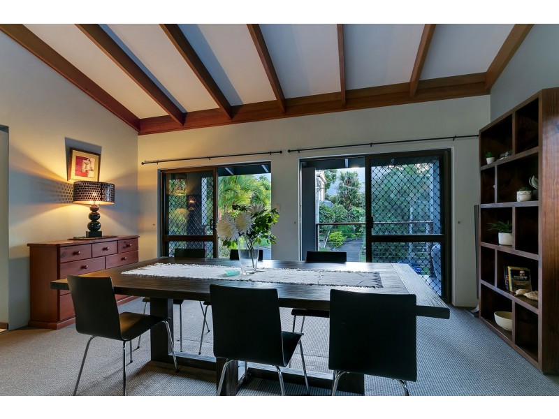 15 Slate Close, Brinsmead QLD 4870