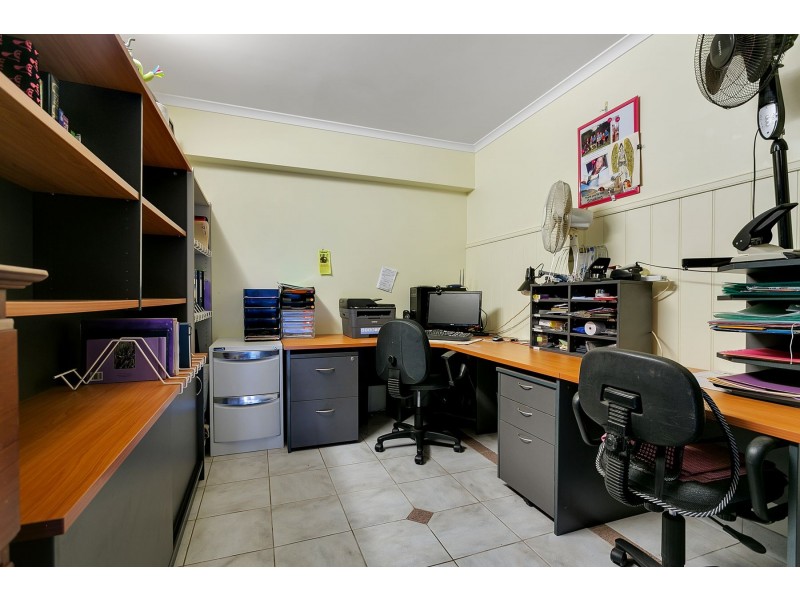 15 Slate Close, Brinsmead QLD 4870