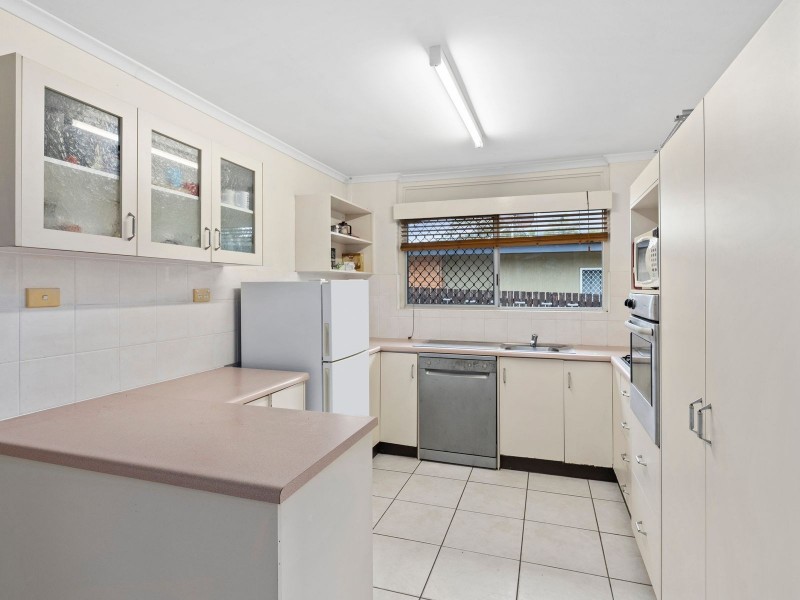 161-163 McManus Street, Whitfield QLD 4870
