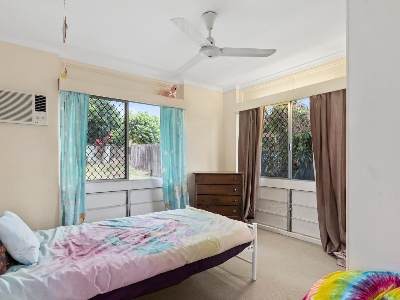 161-163 McManus Street, Whitfield QLD 4870