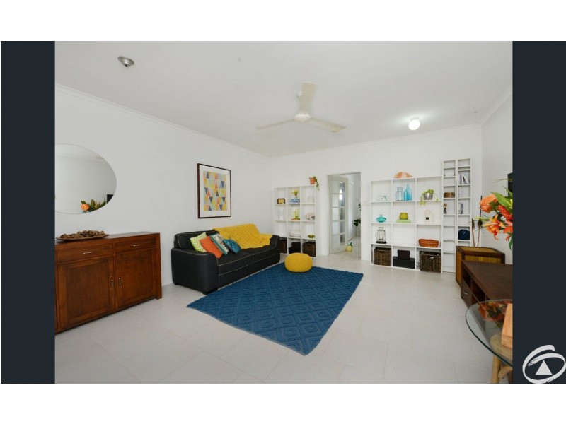 5/346-348 McCoombe Street, Mooroobool QLD 4870