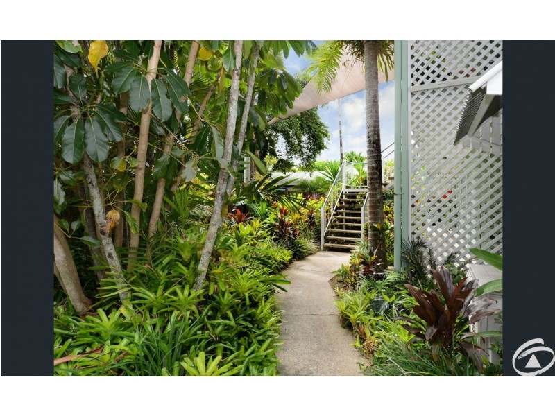 5/346-348 McCoombe Street, Mooroobool QLD 4870