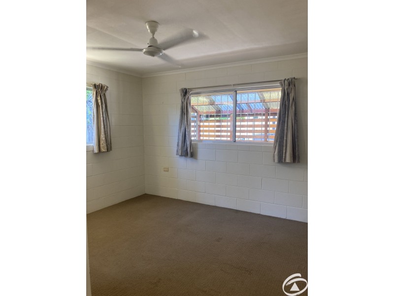 2/4 Eureka Street, Manunda QLD 4870