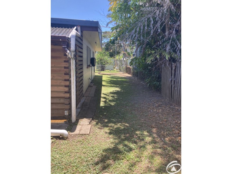 2/4 Eureka Street, Manunda QLD 4870