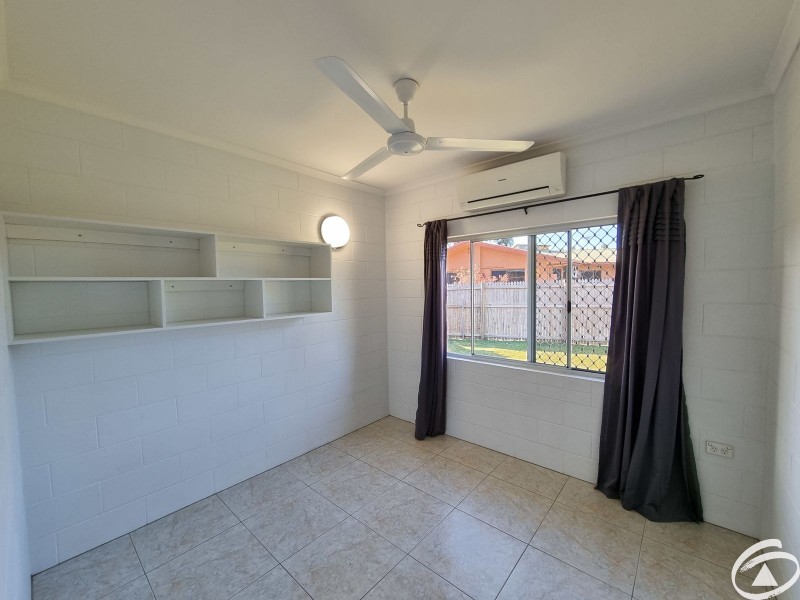 2 Tracey Close, Woree QLD 4868