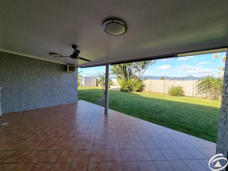 2 Tracey Close, Woree QLD 4868