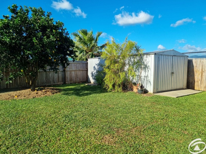 2 Tracey Close, Woree QLD 4868