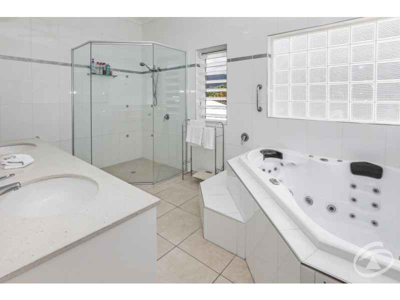 5/61-67 Arlington Esplanade, Clifton Beach QLD 4879