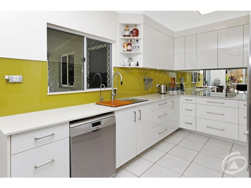 19 Dolphin Close, Kewarra Beach QLD 4879