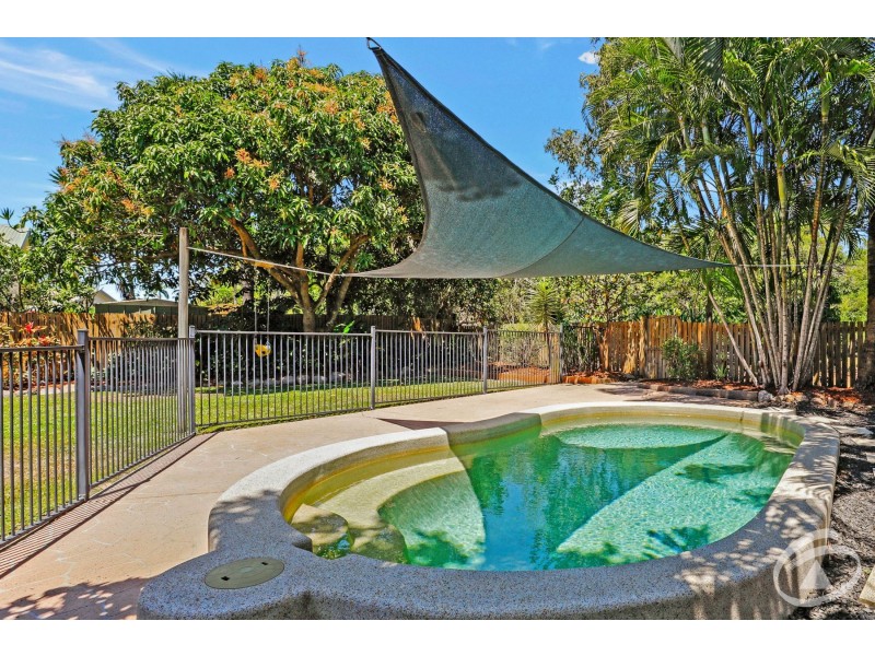 19 Dolphin Close, Kewarra Beach QLD 4879