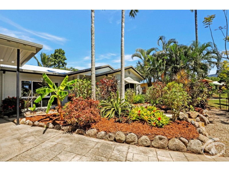 19 Dolphin Close, Kewarra Beach QLD 4879