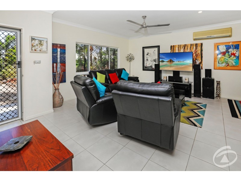 19 Dolphin Close, Kewarra Beach QLD 4879