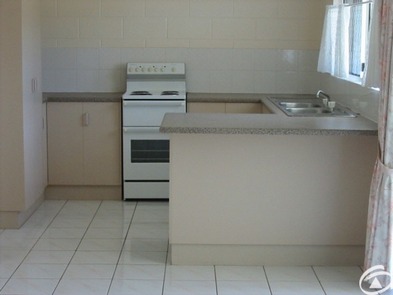 8 Mangano Close, Brinsmead QLD 4870