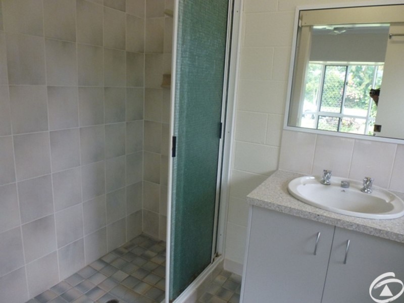 8 Mangano Close, Brinsmead QLD 4870