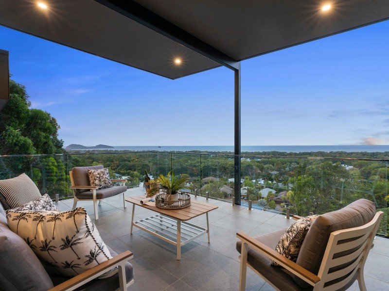 28/9 Savaii Close, Palm Cove QLD 4879