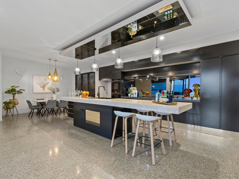 28/9 Savaii Close, Palm Cove QLD 4879