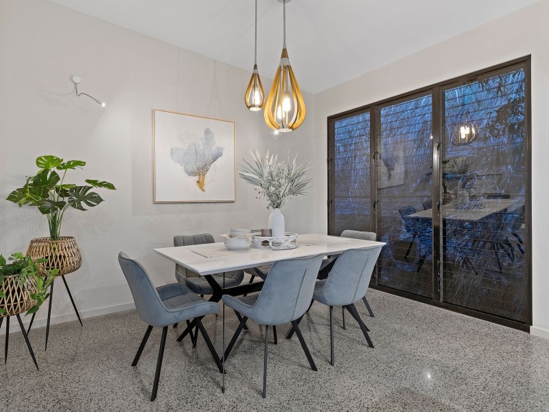 28/9 Savaii Close, Palm Cove QLD 4879